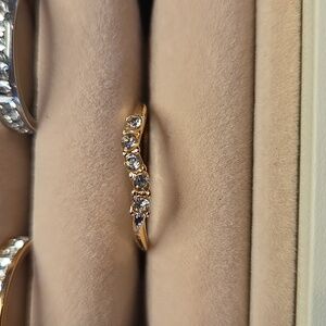 Ring preloved gold tone sz 8